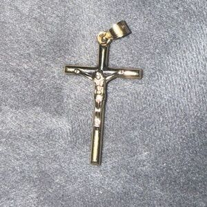 10k Solid Gold Crucifix Pendant